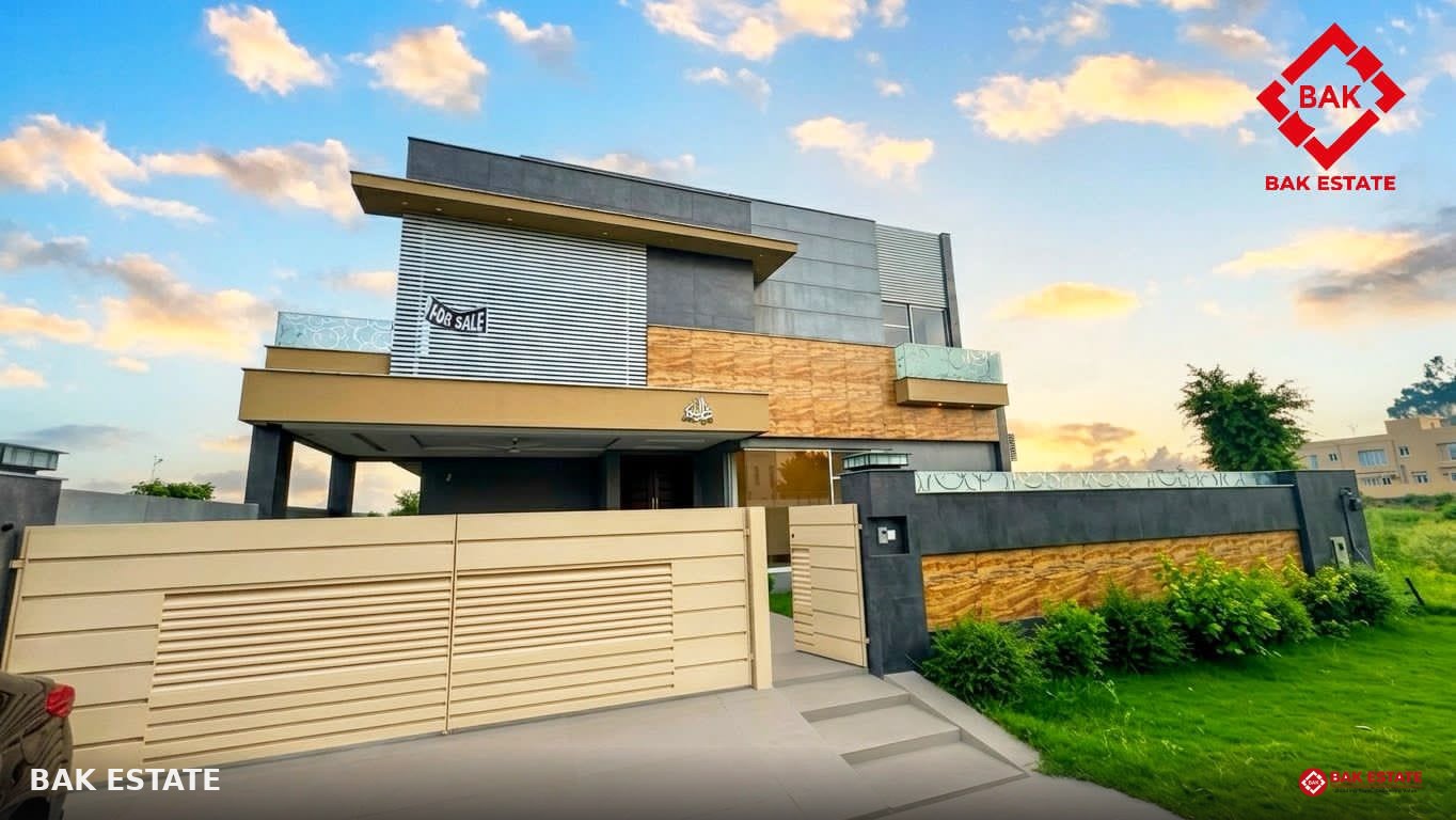 Luxury 6 Bed with Full Basement House in DHA Phase 7