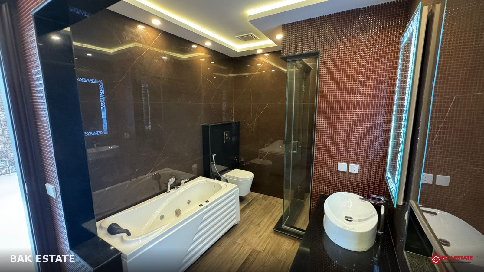 Luxury 6 Bed with Full Basement House in DHA Phase 7