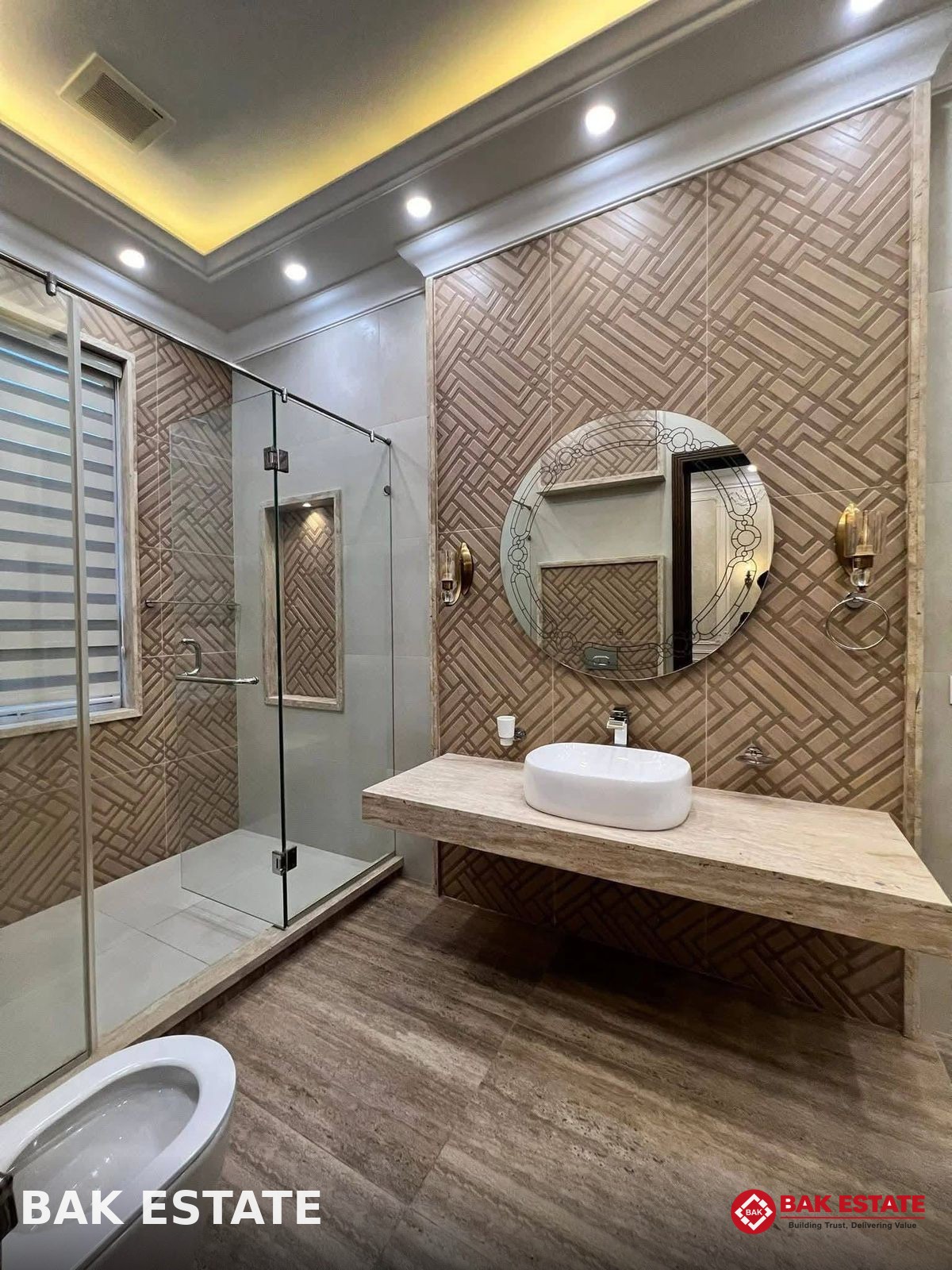 2 Kanal Fully Furnished Luxurious House - U-Block, Phase 7 DHA