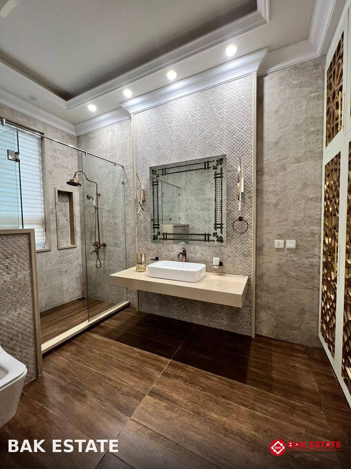 2 Kanal Fully Furnished Luxurious House - U-Block, Phase 7 DHA
