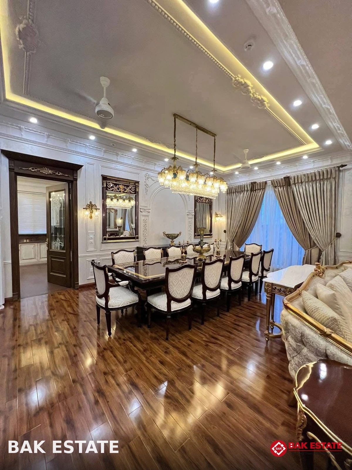 2 Kanal Fully Furnished Luxurious House - U-Block, Phase 7 DHA