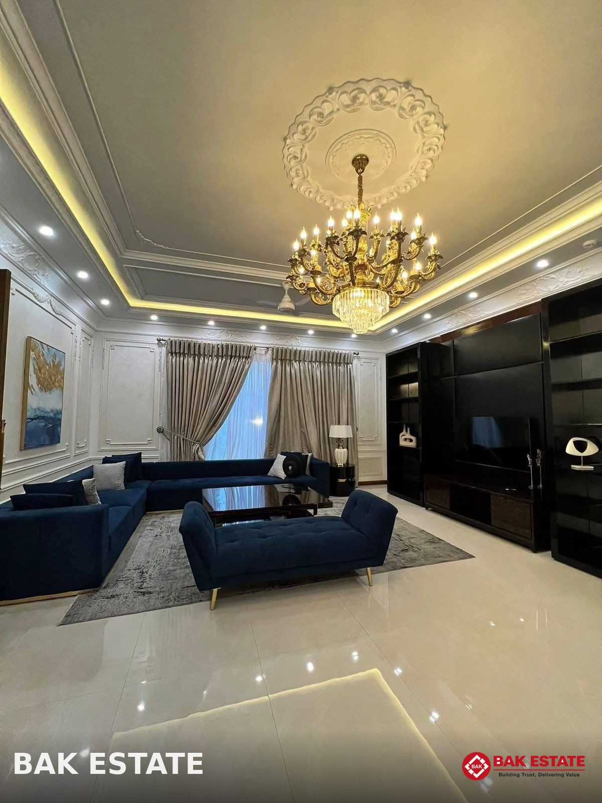 2 Kanal Fully Furnished Luxurious House - U-Block, Phase 7 DHA
