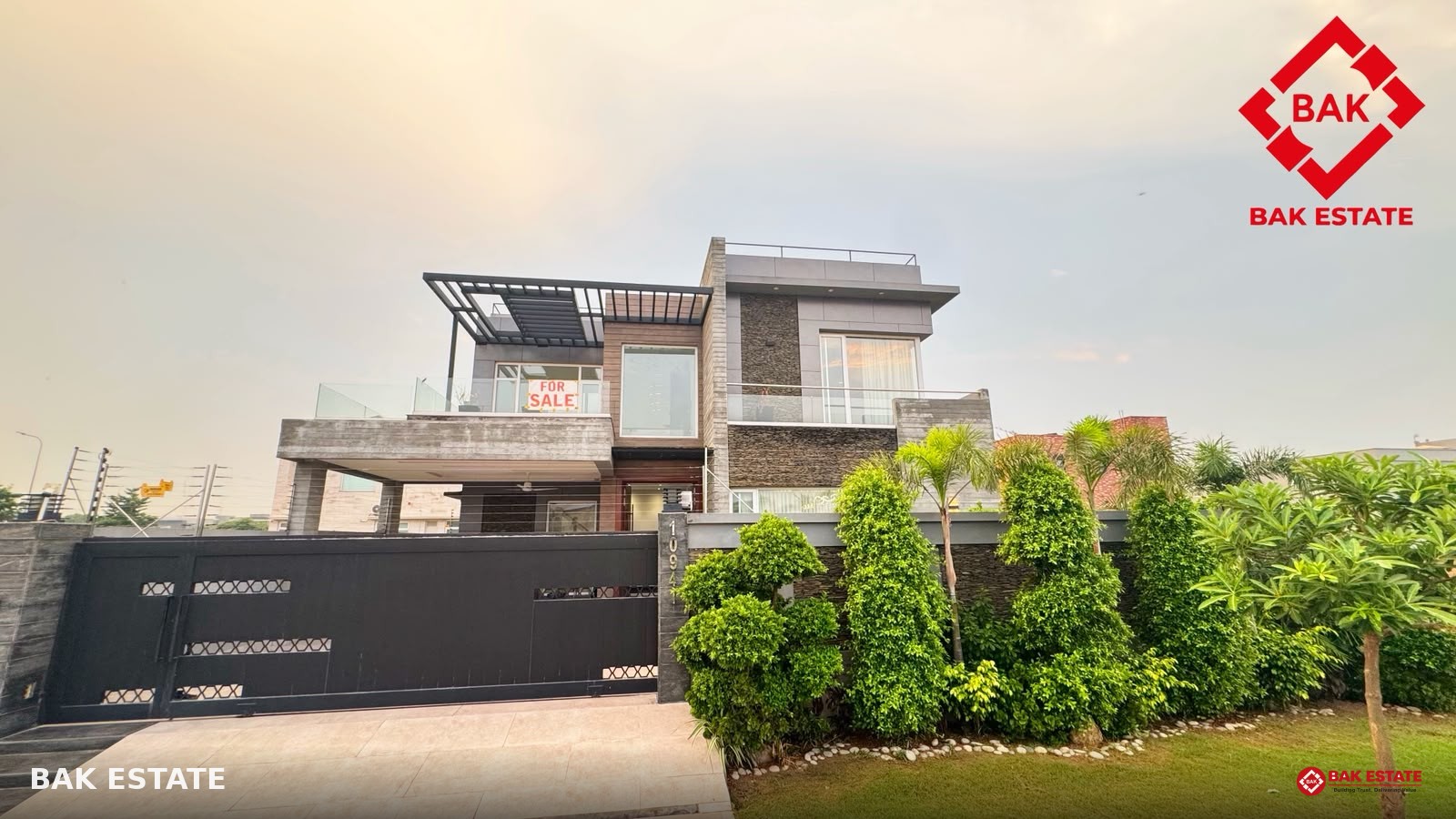 Luxury House for Sale in T Block DHA Phase 8