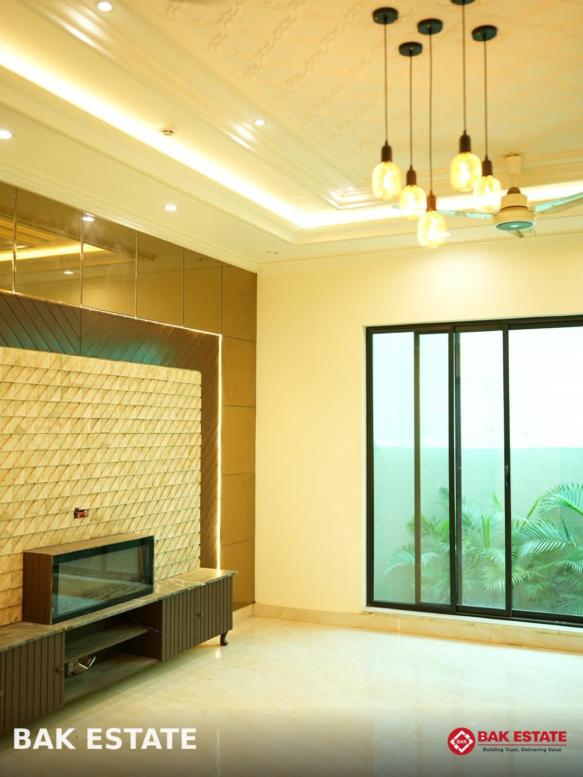1 Kanal Luxury House For Sale in T Block DHA Phase 7