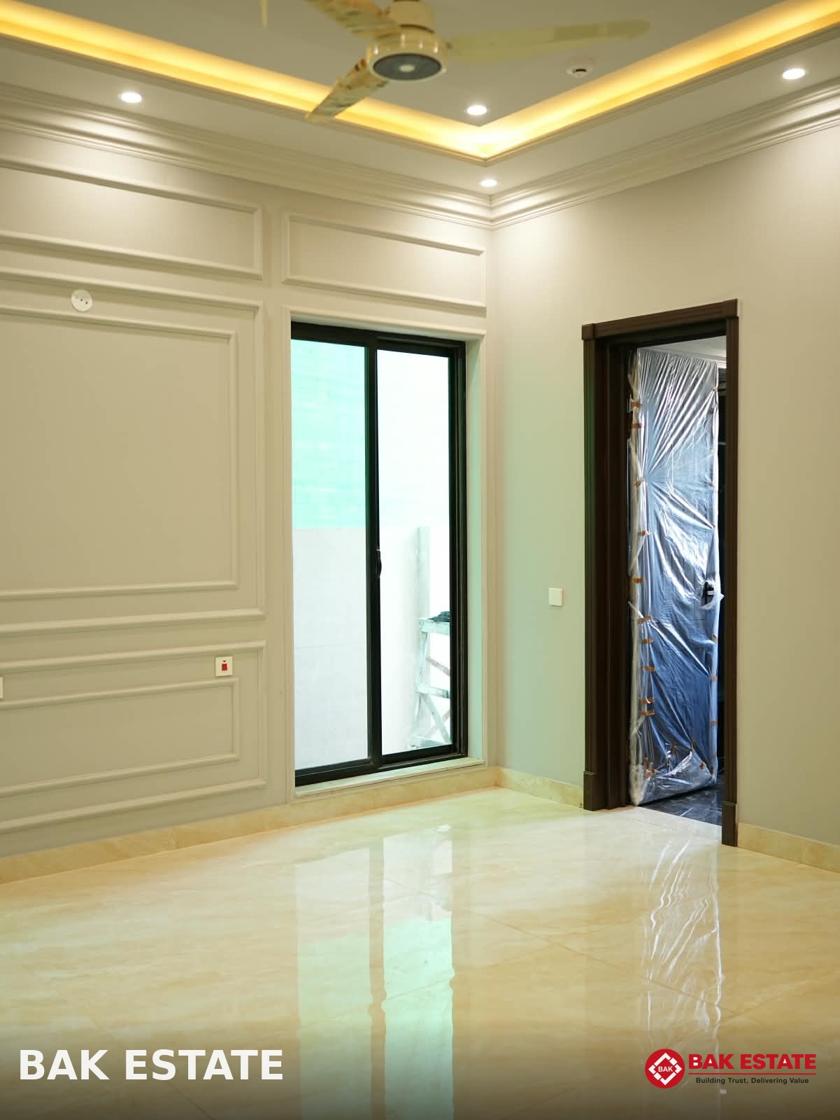 1 Kanal Luxury House For Sale in T Block DHA Phase 7