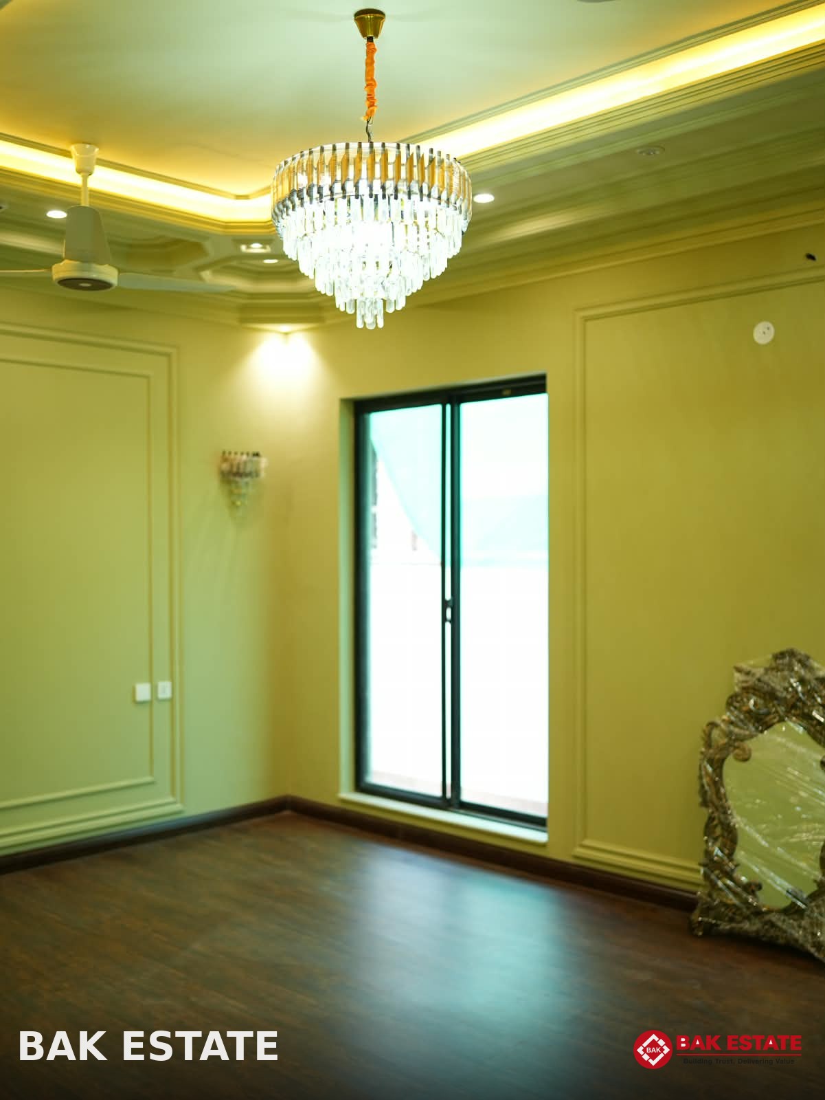 1 Kanal Luxury House For Sale in T Block DHA Phase 7